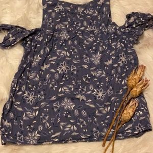 Old Navy Size Medium Cold Shoulder Blouse